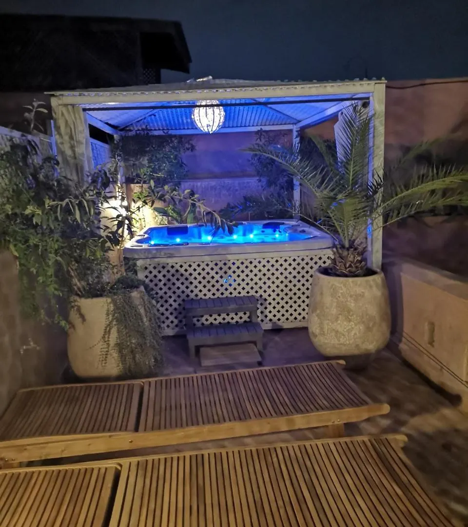 ****  Riad Vendome & Spa Marrakesz Maroko